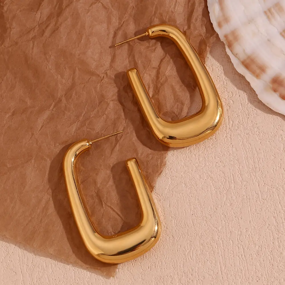 Everly 18K Gold Plated Square Hoop Earring – Chloe Conor